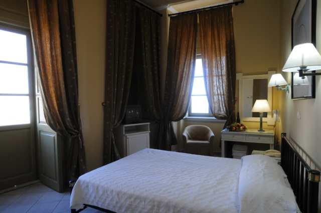 Diogenis Hotel Ермополи Екстериор снимка